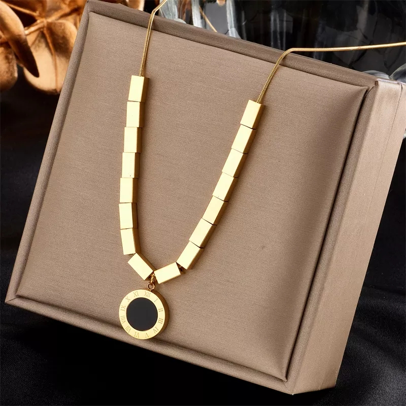 COLLAR CUBOS CIRCULO MEY GOLD